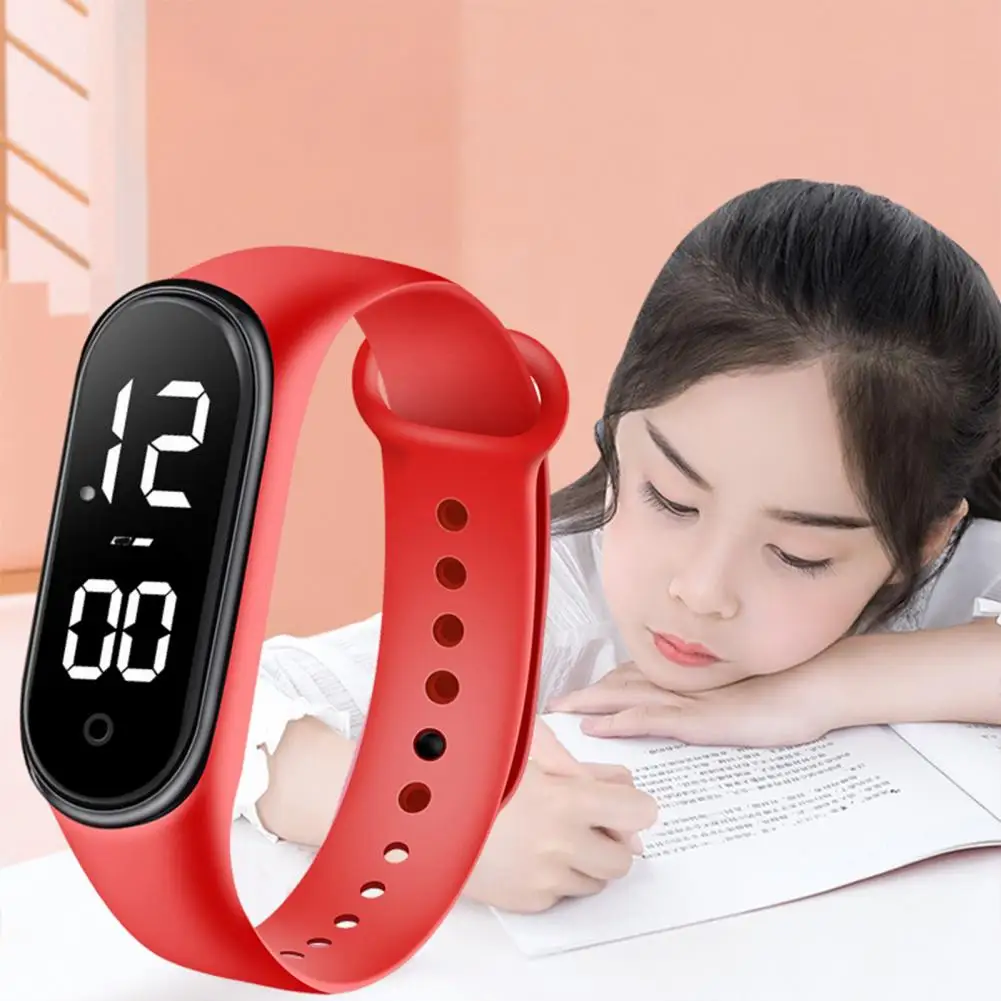 Electronic Watch Kids LED Digital Sports Watch Waterproof Fashionable Accurate Timekeeping Clear Reading Watch