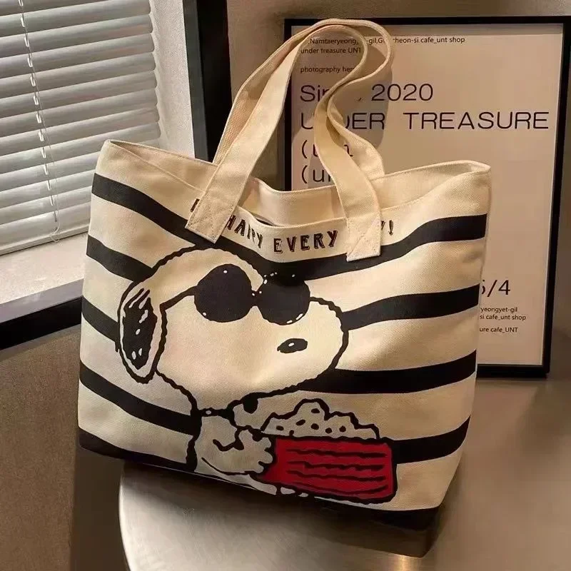 Hot Bandai Snoopy Cute Cartoon Large Capacity Canvas Bag for Female Students To Hold Books Tote Mommy Bag view 3