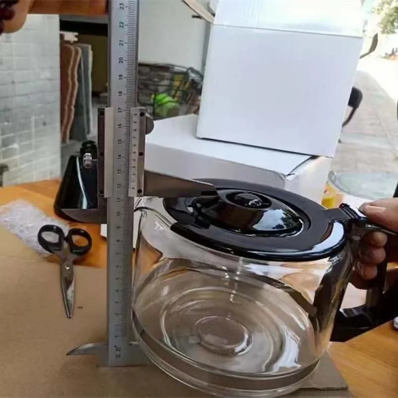 

Подходит для кофемашин HD7761/HD762/HD765/HD766/HD767/HD7768: Стеклянная колба в комплекте