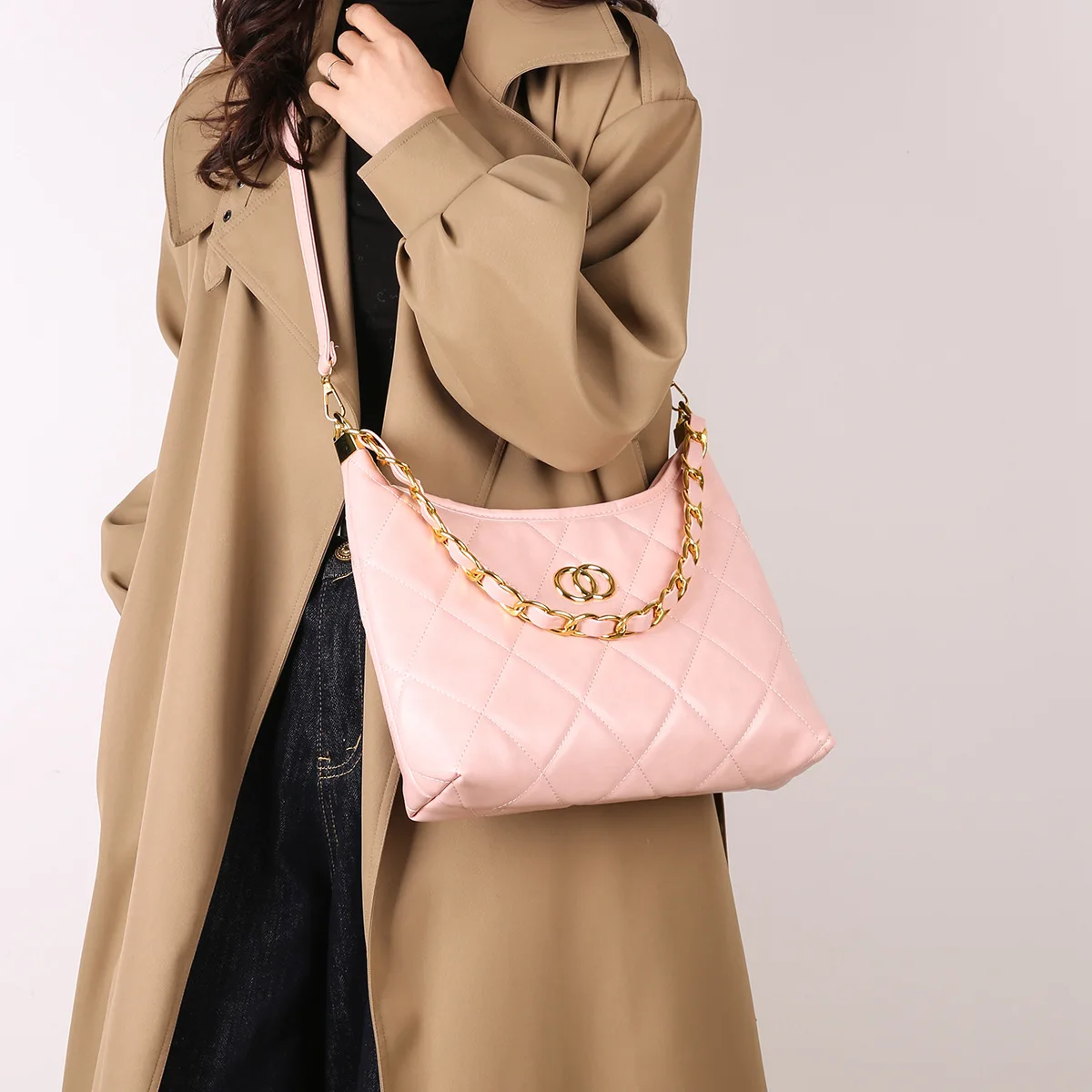 

2025 Vintage Chain Underarm Bag, Women's Commuter Shoulder Purse, Crossbody Day to Night Tote, Casual Sling Bag