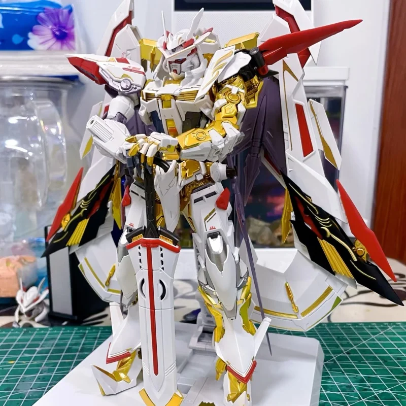 

В наличии Daban 6654 Mg 1/100 Mbf-P01 Astray Gold Frame Наборы моделей в сборе Аниме Фигурка Робот Пластиковая модель Подарки Игрушки