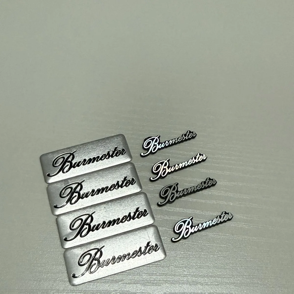 2/4 sets of 3D metal car audio stereo badges, audio decorative stickers, car audio badge decoration stickers, car accessories