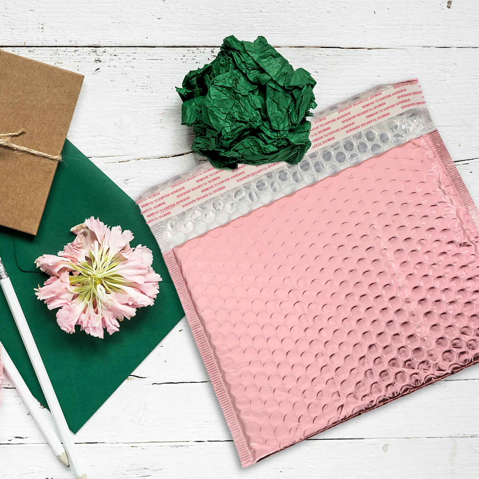 25Pcs Rose Packing Envelopes Opaque Bubble Lined Cushioned Mailers for Secure Shipping of Electronics Cosmetics