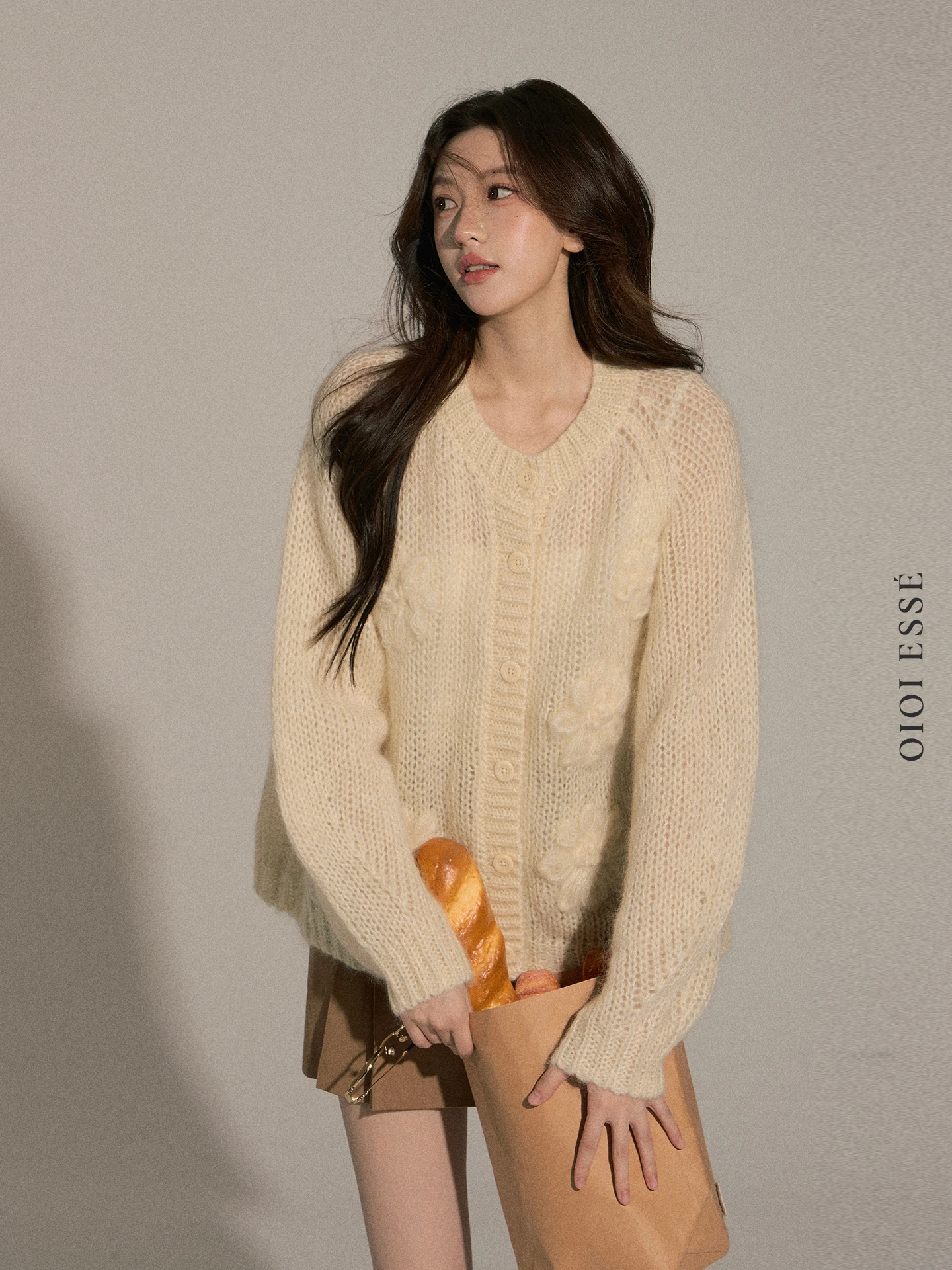 

OIOI E Осенне-зимний плотный вязаный кардиган с 3D цветами, романтичный, женский, в нежных тонах, цвет абрикос, топ