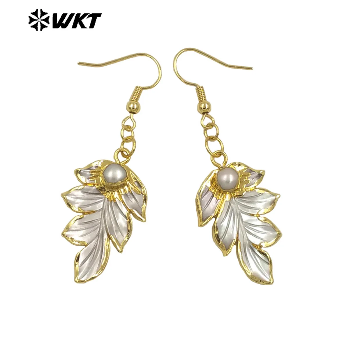 WT-MPE143  Niche-design Fashion Natural Pearl Shell Earring With 18k  Real Gold Plated For Women Birthday Decorated