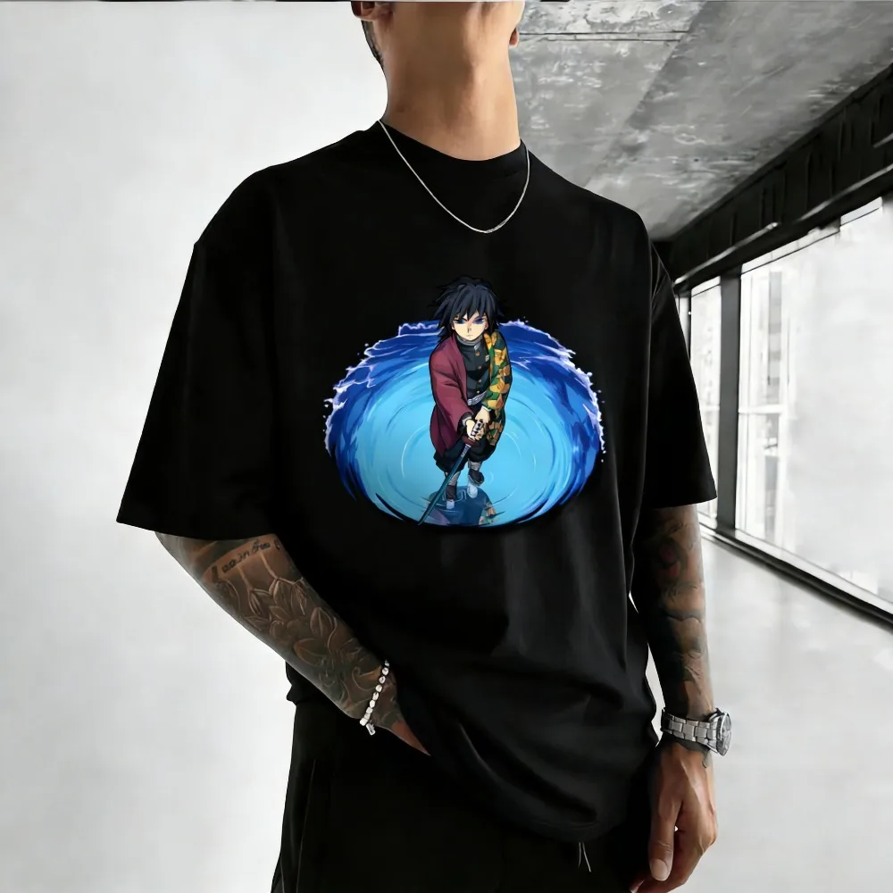 

Футболка унисекс из чистого хлопка Demon Slayer Tomioka Giyuu, летняя коллекция 2026, с аниме-принтом в стиле Харадзюку, свободного кроя, больших размеров, семейная, с коротким рукавом