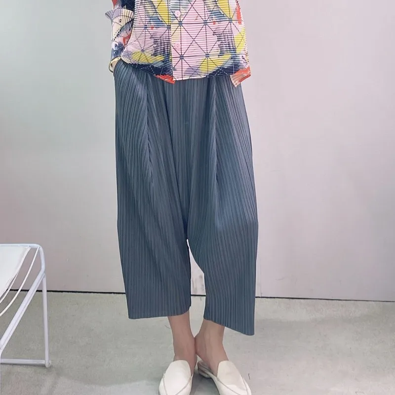 

Women's hanging crotch pants Miyake Pleated Fashion Solid Large Size Female Pants