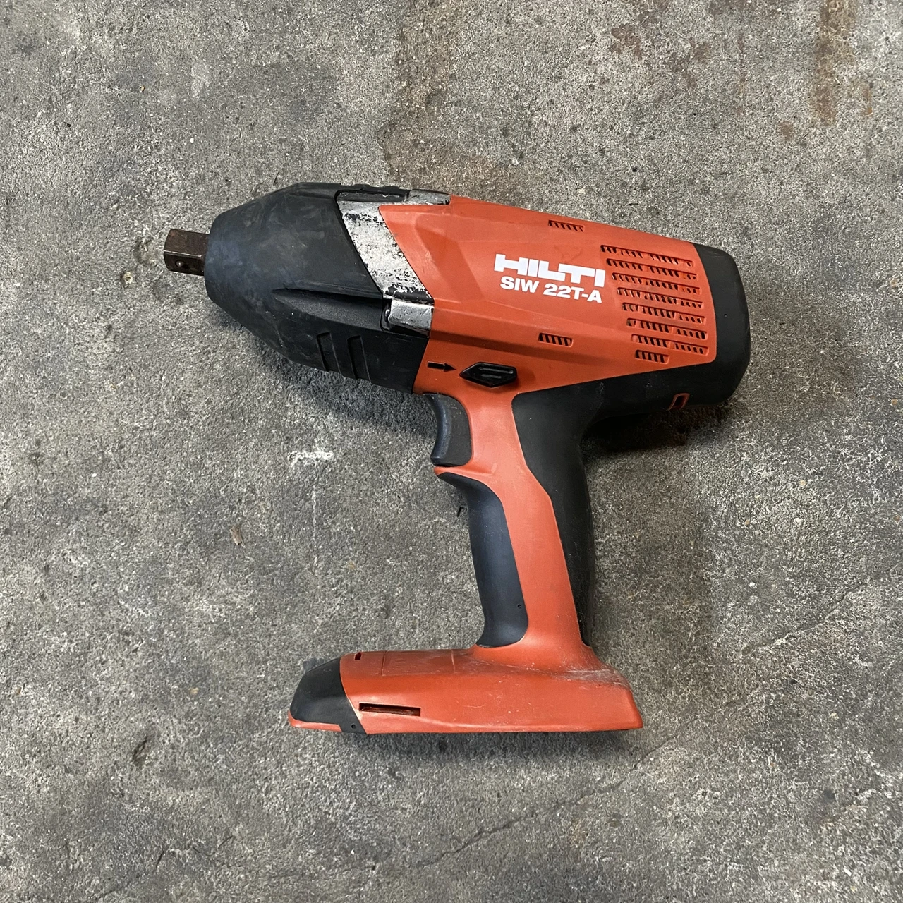 HILTI SIW 22T-A 1/2 Cordless Impact Wrench - Electric Auto Repair Wrench, Body Only, Used