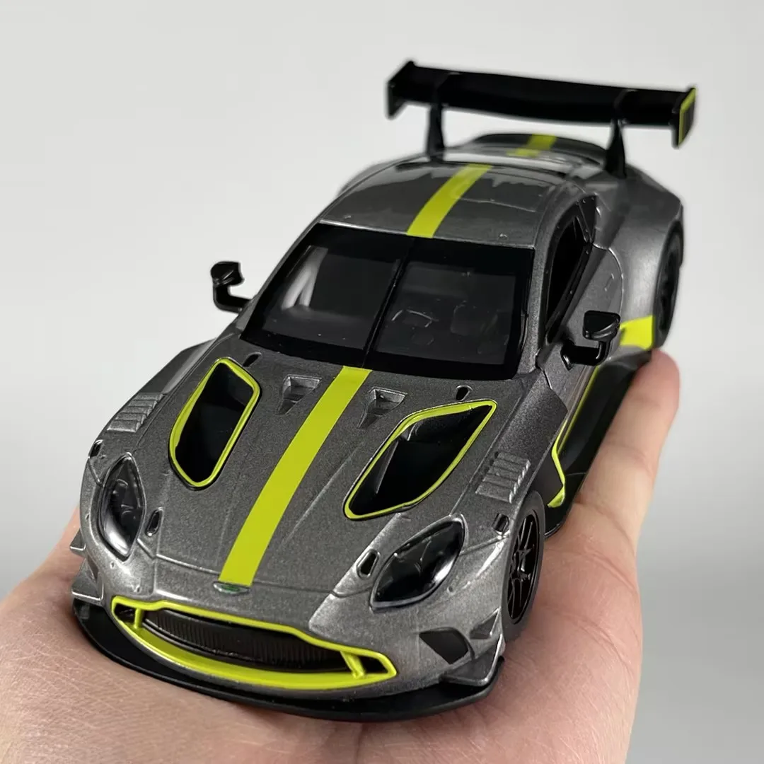1:31 Aston Martin Vantage GT3 Supercar Alloy Metal Diecast Model