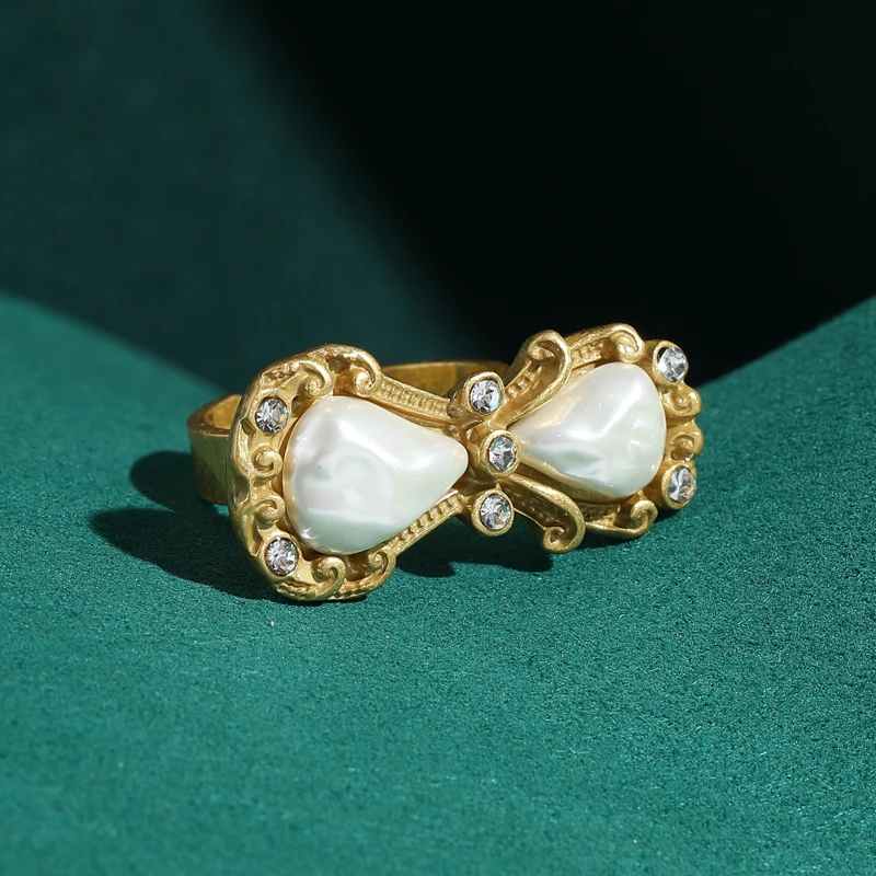 

Vintage Bow White Pearl Rings Natural Stone For Woman Gold Color Open Rhinestone Luxury Designer High Quality Thanksgiving 2025