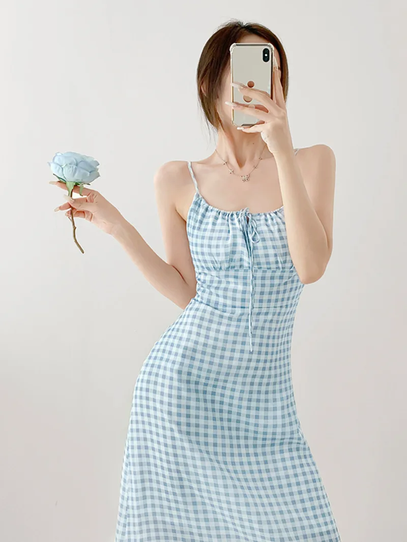 Summer New French Vacation Style Blue Plaid Suspender Low Collar Dress Women Spicy Girl High Waist Wrap Hip Slim Dress 43NV