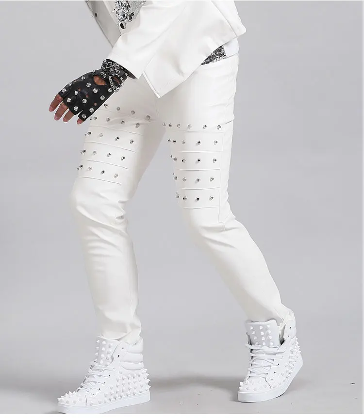 Fashion Men\'s White Rivets Pu leather Pants Nightclub Male Singer DJ DS Stage Trousers Punk Rock Performance Long pants