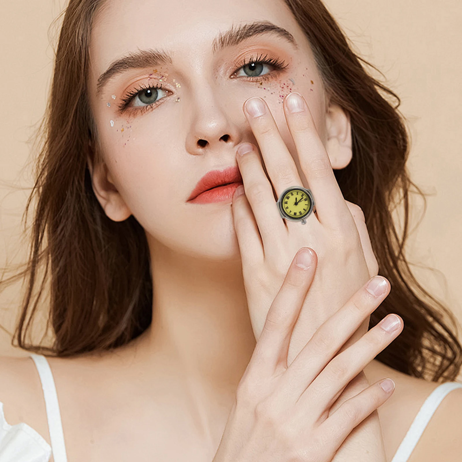 

2pcs Retro Finger Watches Metal Decorative Ring For Women Men Chic Mini Quartz Watch Round Dial Adjustable Belt Design Fashion