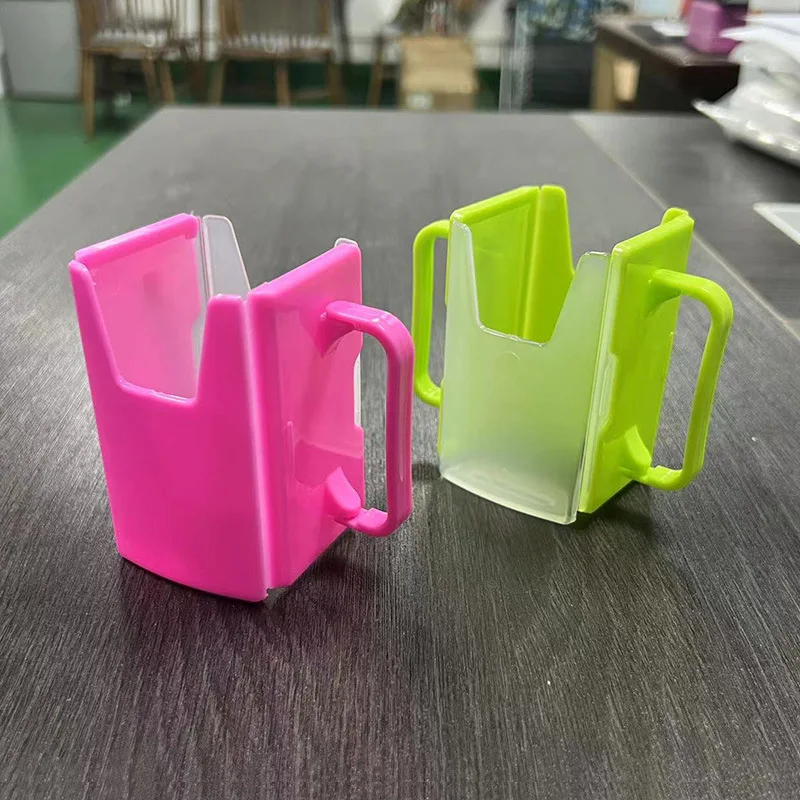 

Children's Spill Proof and Spill Proof Beverage Box Baby Learning Cup Milk Beverage Box Anti Squeezing Cup Holder