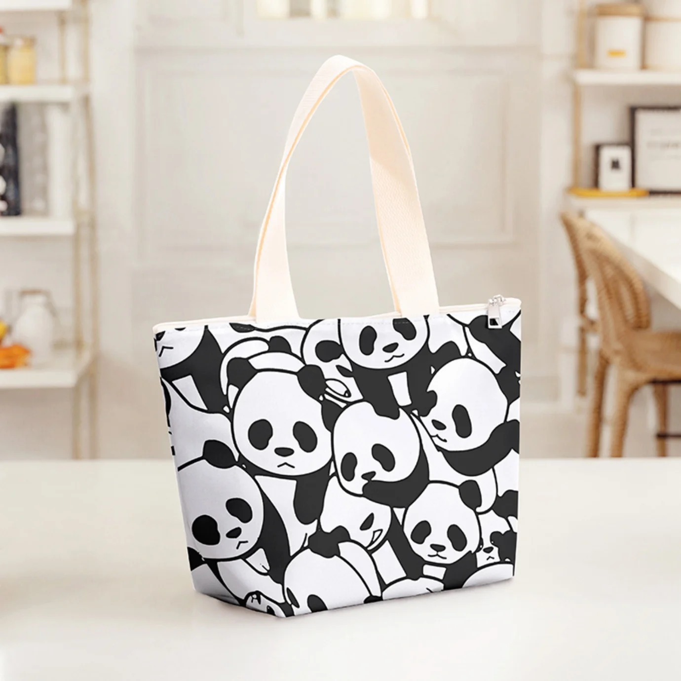 Cartoon Panda Print Thermal Insulated Lunch Tote Bag, Lightweight Reusable Food Carry Bag For Daily Outdoor Use