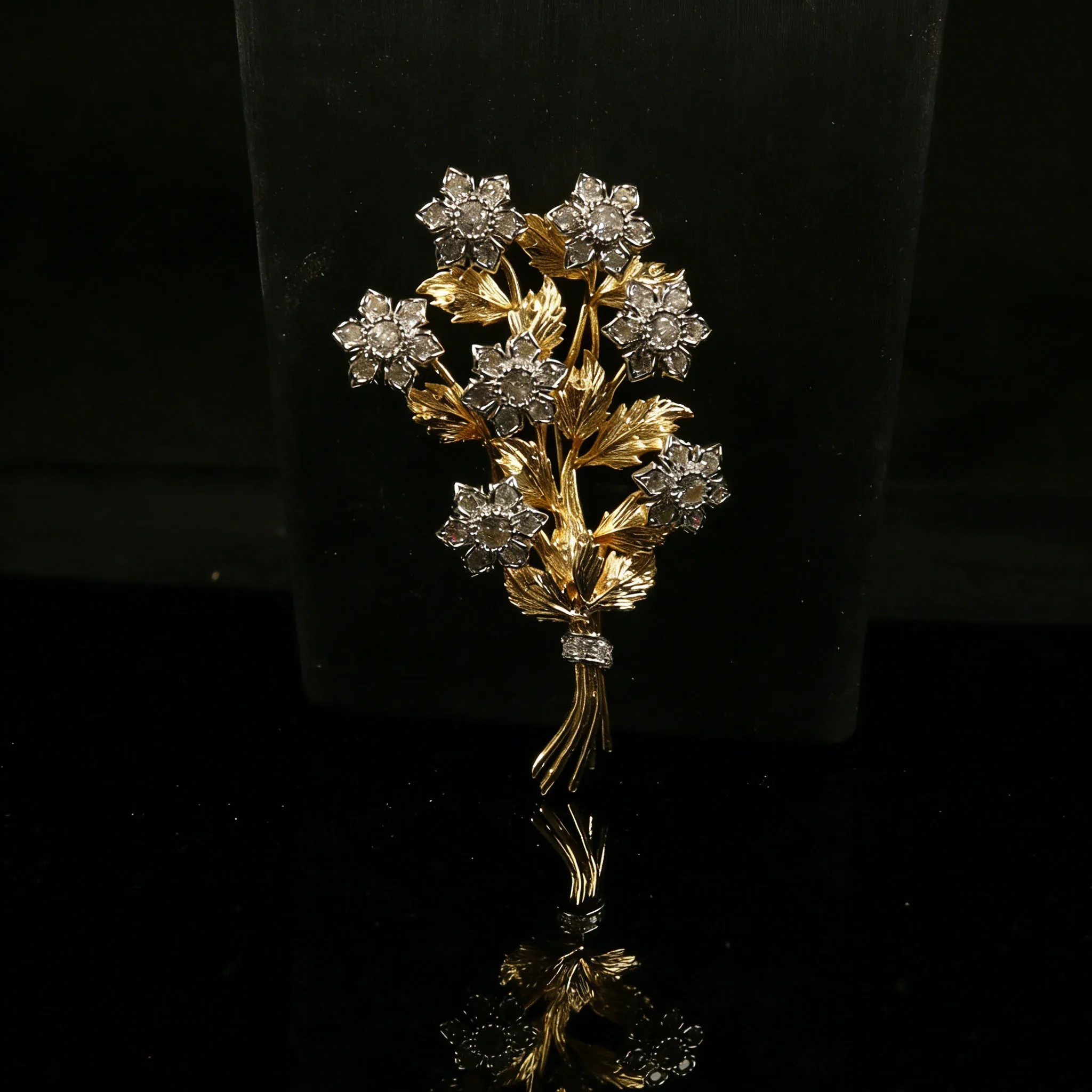 

Vintage Floral Brooch Gold-Plated Leaf Corsage Flower Pin for Suits and Coats Jewelry Accessories Birthday Gifts for Women