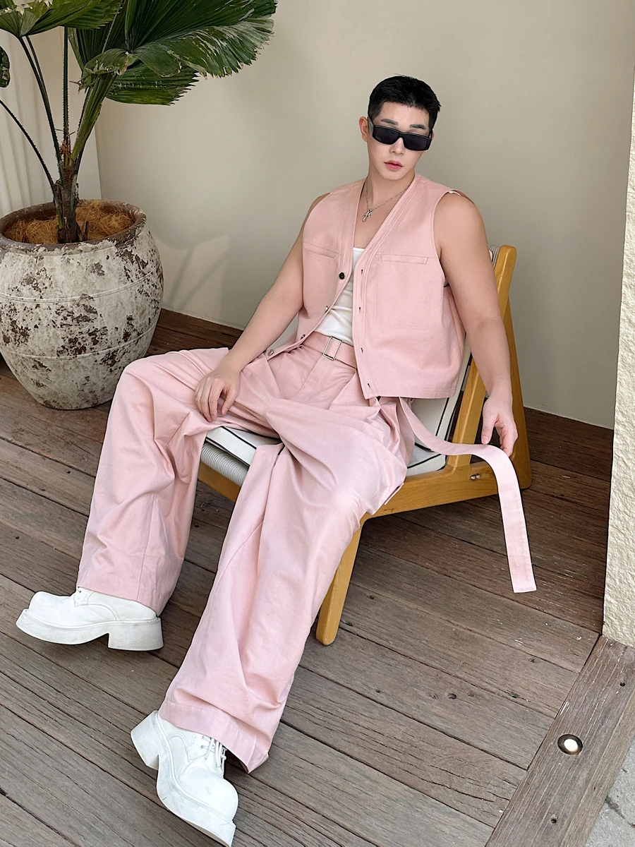 

Летний новый повседневный модный розовый комплект: мужской жилет в стиле Old Money и брюки с широкими штанинами, трендовые