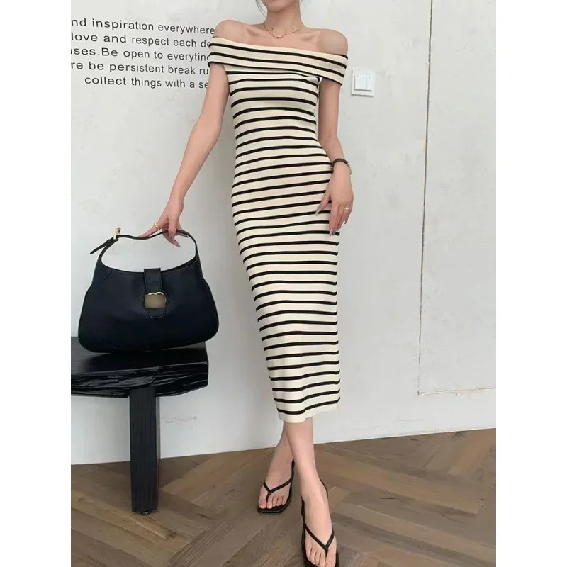 Contrast striped one-shoulder dress for women summer new design sexy off-shoulder knitted long dress