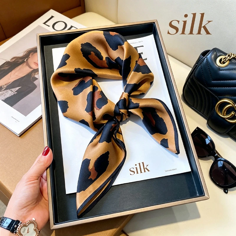 Leopard Print Silk Small Square Scarf Versatile Outdoor Sun Protection 100% Mulberry Silk Internet Celebrity Korean Small Scarf