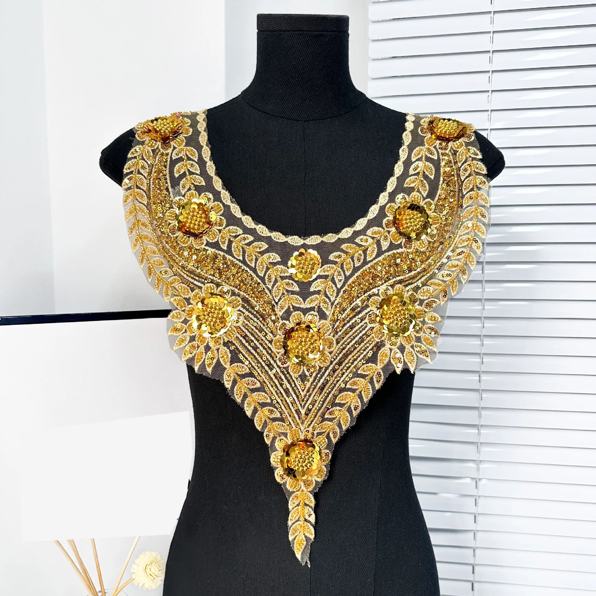 Gold nail bead sequin lace clothing patch collar formal dress performance dress DIY decorative accessories