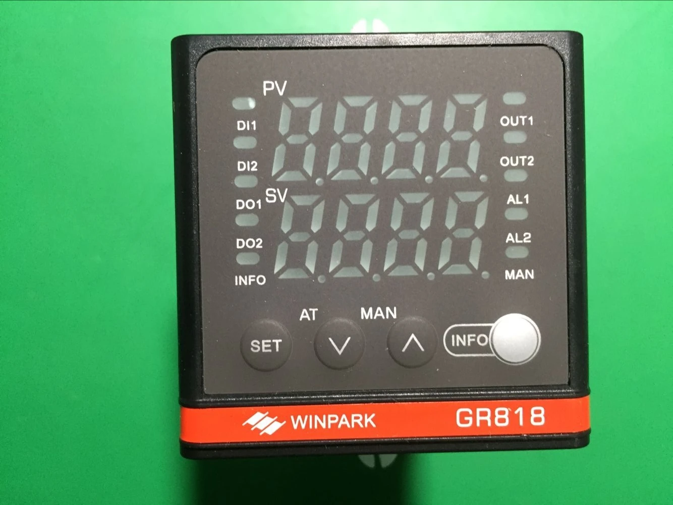 

GR818-AT32100 Changzhou Huibang temperature controller WINPARK Huibang temperature controller GR818-AT32000