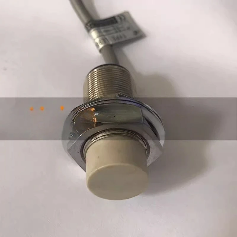 

Textile sensor LE9BD-40/8P1-6 proximity switch carding machine speed limit switch