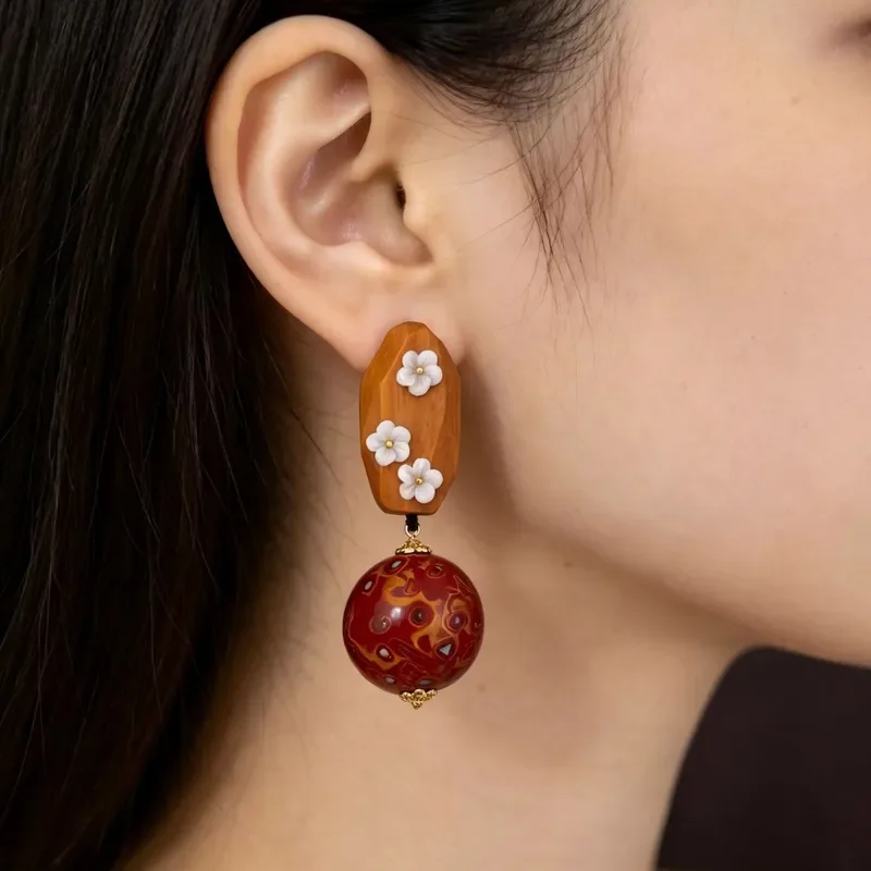 Intangible Cultural Heritage Handmade Large Lacquer Bead Earrings New Chinese Log Shell Small Flower Earrings National Style