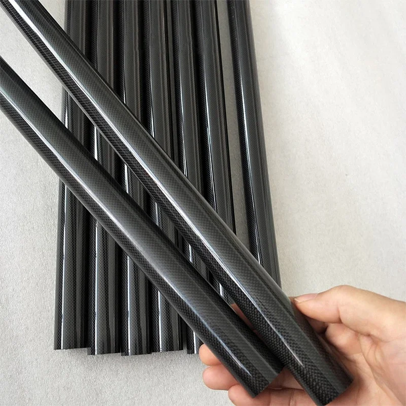 3K Carbon Fiber Tube ，Plain Shining ，Length 1000mm，Wall Thickness ：1mm，Calibre：5mm-35mm, High strength full carbon fiber tube.