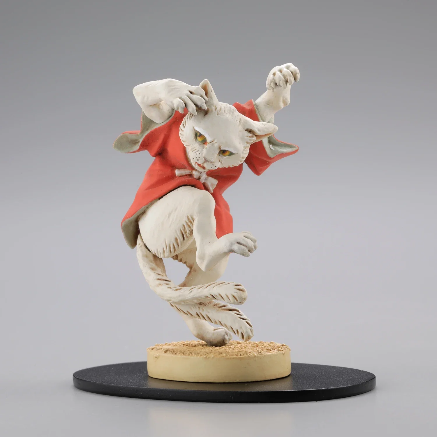 Modèle d'échelle d'oeuf torsadé, NamRob Mimicry, figurine japonaise, raton laveur d'action, art féminin, collection de bureau