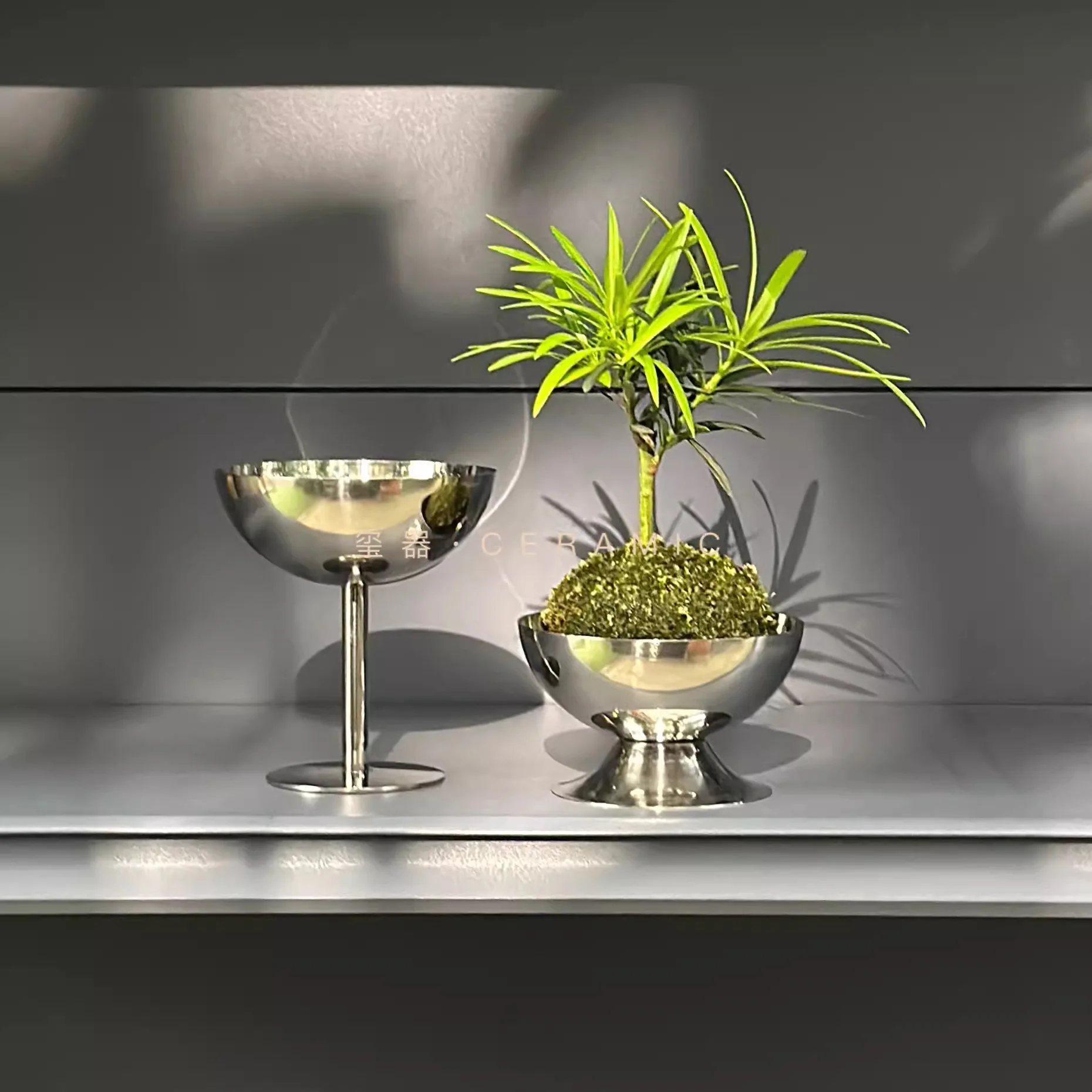 Stainless steel moss ball plant goblet base indoor desktop home decoration creative flower vessel