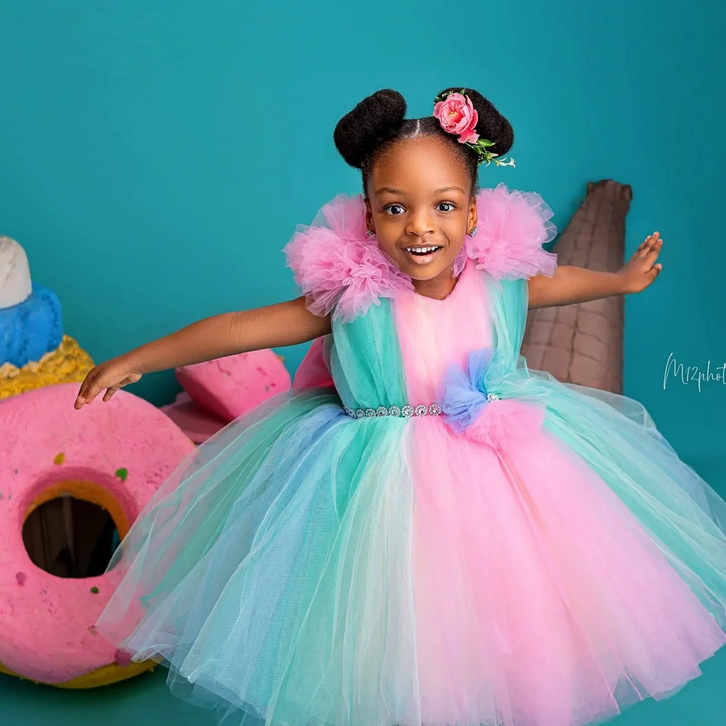 فساتين عيد ميلاد للفتيات من قوس قزح من التول مخصصة، فستان فتاة الزهور المطرز لحفلات الزفاف لالتقاط الصور