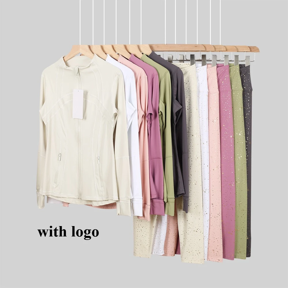 أطقم تمارين نسائية مكونة من قطعتين، وسترة قصيرة بسحاب ذهبي وسراويل ضيقة مرصعة بالنجوم، بدلة رياضية ضيقة سريعة الجفاف لصالة الألعاب الرياضية واليوجا