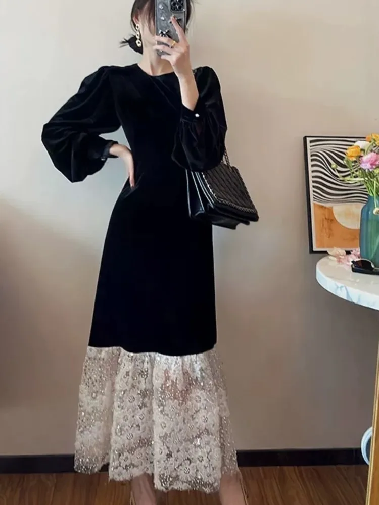 2024 Autumn New Women Velvet Maxi Dress French Elegant Lace Splicing O Neck Long Sleeve A Line Loose Black Vestidos Fashion Robe