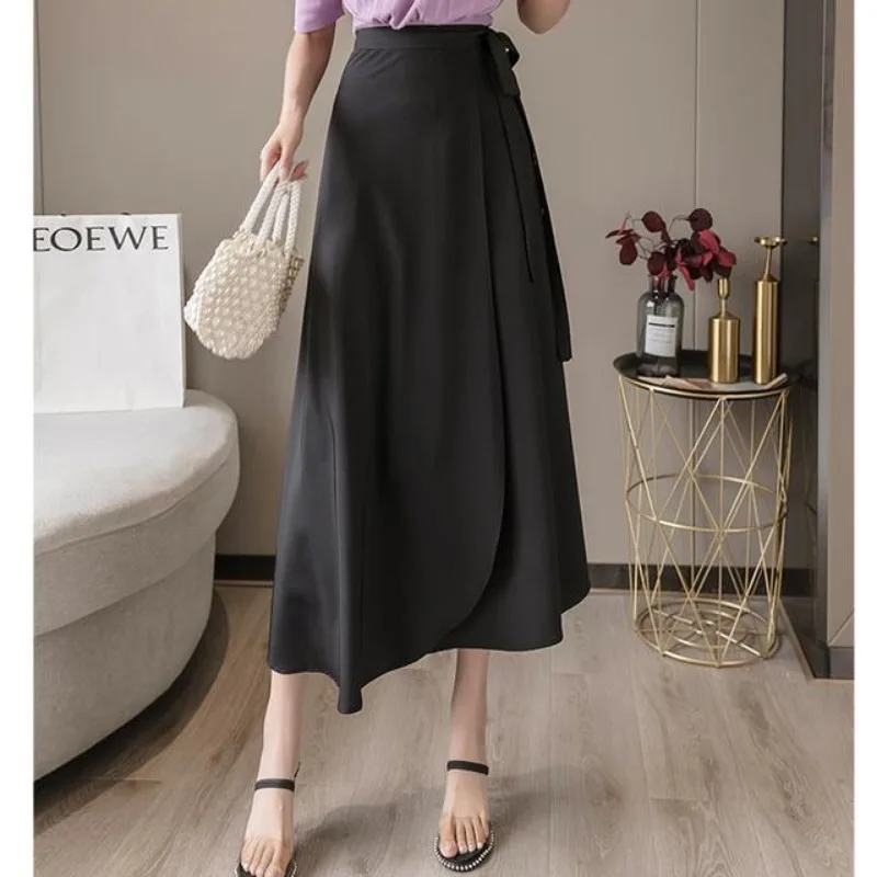 

Женская черная атласная юбка-миди с асимметричным подолом, завышенной талией, элегантная, повседневная, для вечеринок, струящаяся, длинная юбка