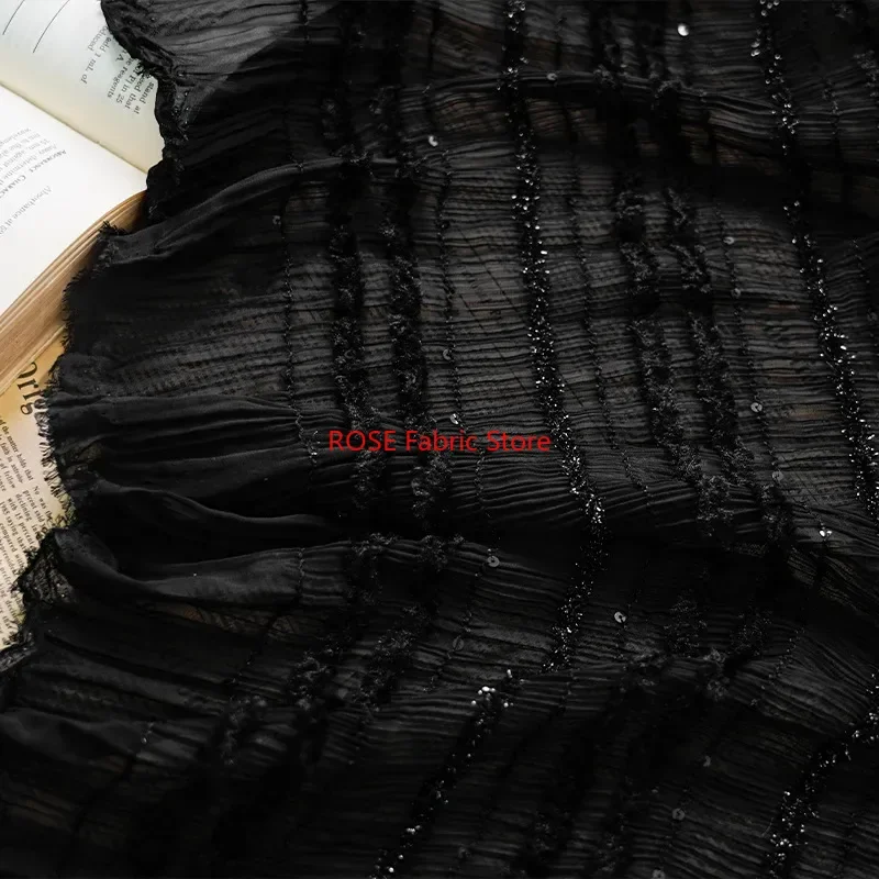 Plisowana elastyczna szyfonowa tkanina w paski z falbanką na bluzkę, wiosenną sukienkę, sukienkę na wakacje, sukienkę do tańca