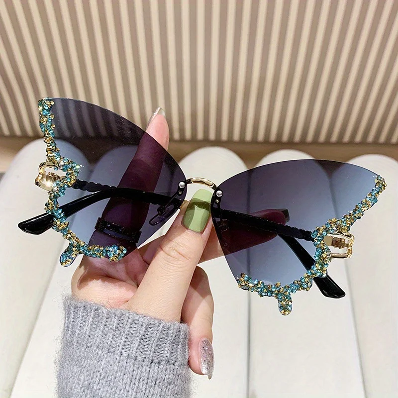 

Butterfly Shaped Frameless Sunglasses Women's Fashionable and Sunglasses with A Retro Vacation Style