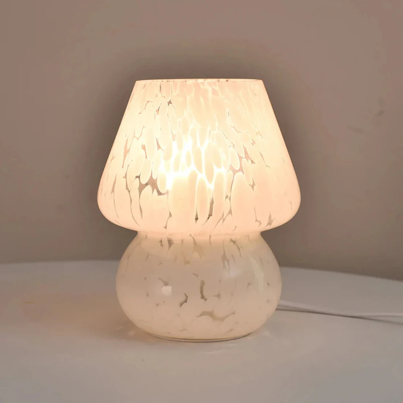 

Vintage mushroom lamp Bauhaus Nordic ins girly internet-famous bedroom bedside living room glass ambient nightlight