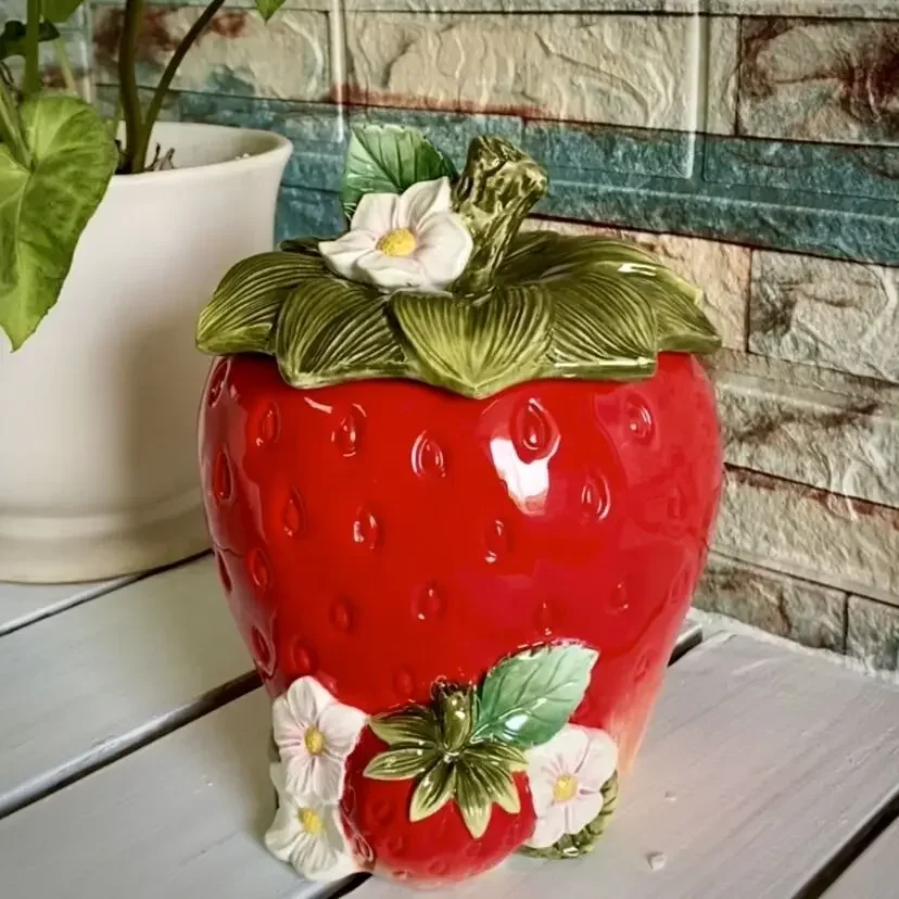 Ceramic Strawberry Candy Storage Jar, Home Decor, Living Room Decoration, Dried Fruit Jar, Kitchen Food Container, Tea Can