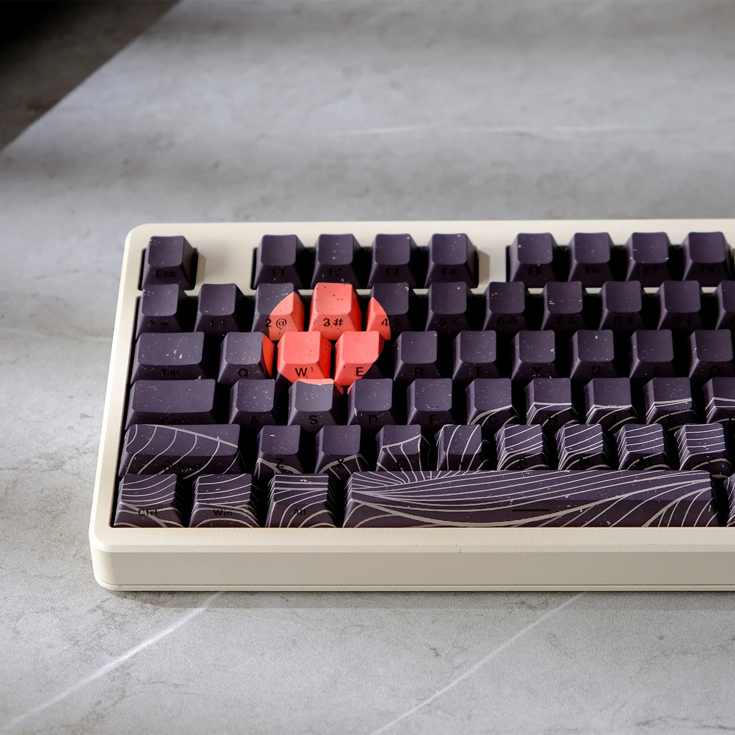 135 مفتاحًا شروق الشمس PBT أغطية مفاتيح مزدوجة النار طباعة جانبية تألق من خلال غطاء مفاتيح ملف تعريف الكرز لأغطية لوحة المفاتيح الميكانيكية MX Switch
