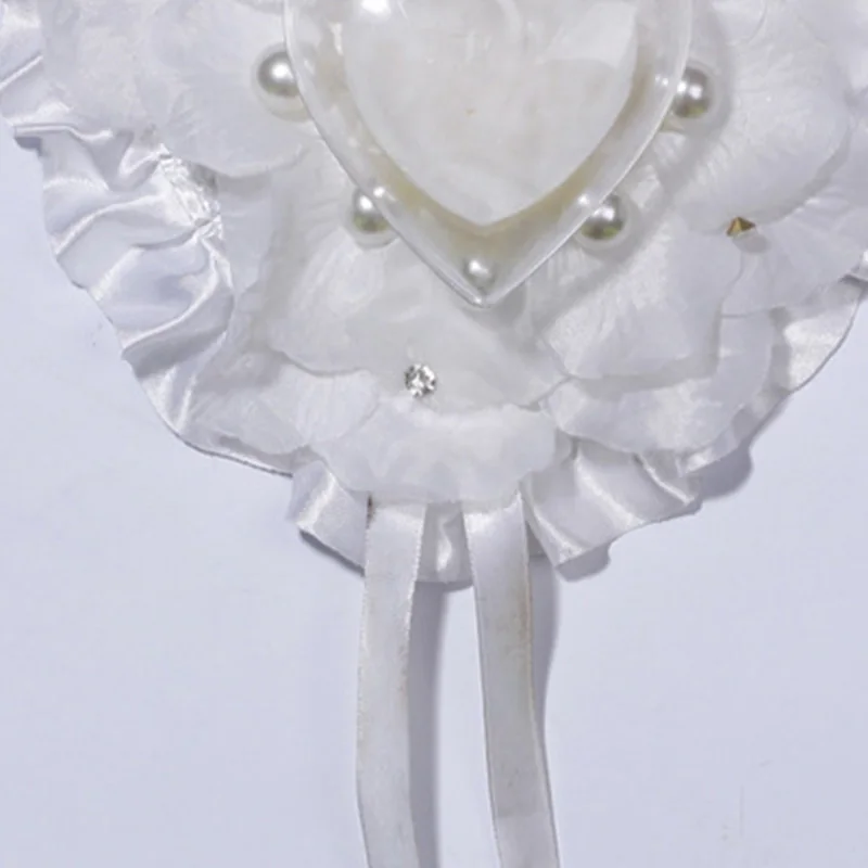 花嫁のためのヨーロッパの結婚指輪枕、フォームフラワーシミュレーション、ロマンチックな結婚用品