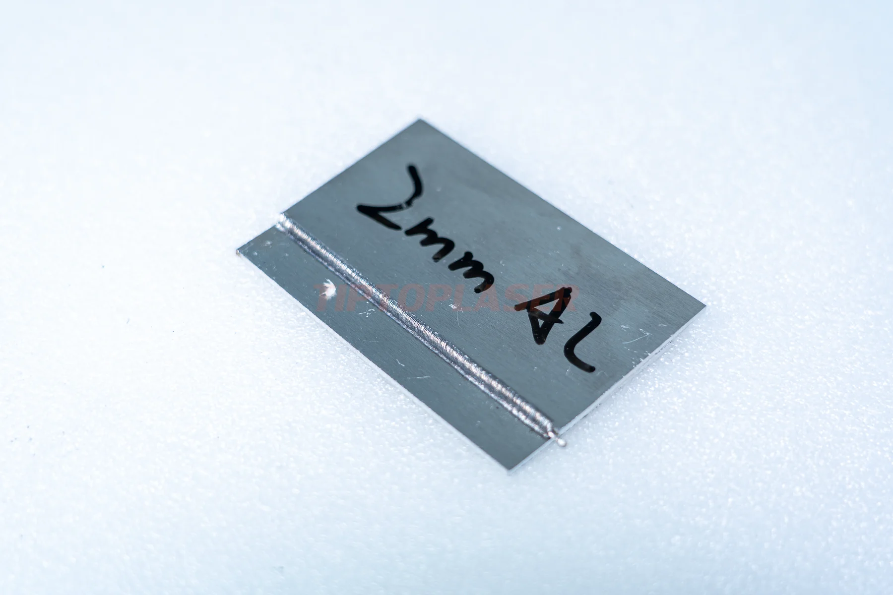 Équipement de découpe laser in - Industrial Laser Equipment avis et prix