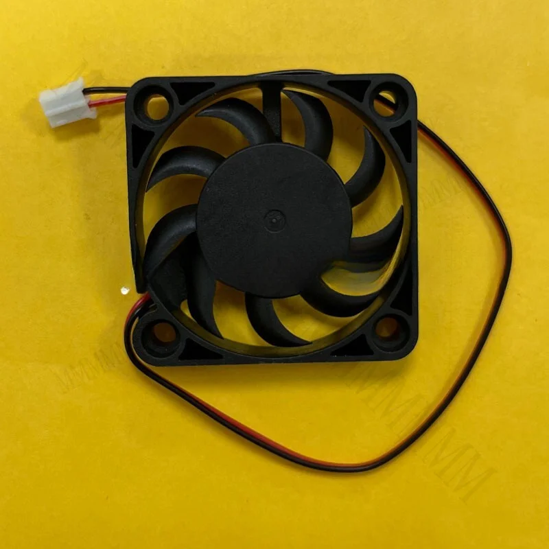 TT  SUNON GM0504PEV1-8 DC5V 0.5W 4CM 2-pin silent cooling fan