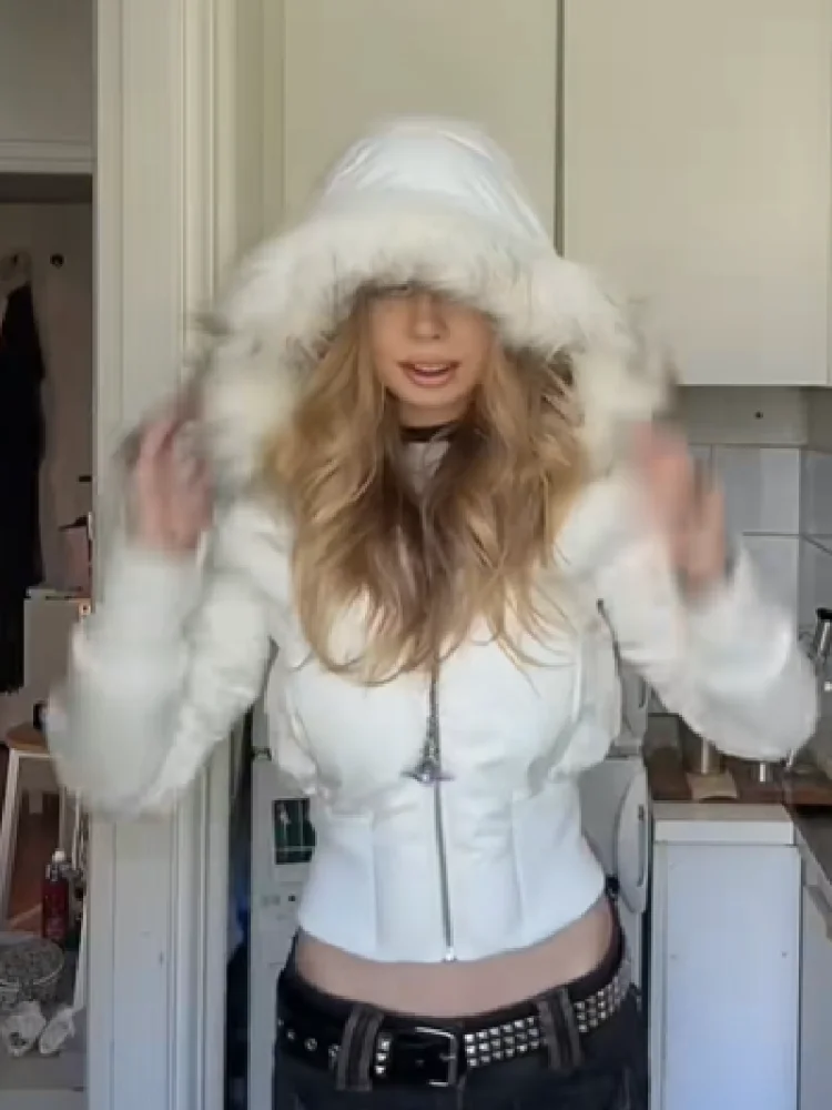 Elegantní dámská bavlněná bunda s kožešinovým límcem a kapucí, pevný zip, úzká kapsa v pase, teplý tlustý kabát, zimní podzim 2025, dámské svrchní oblečení - náhled 2