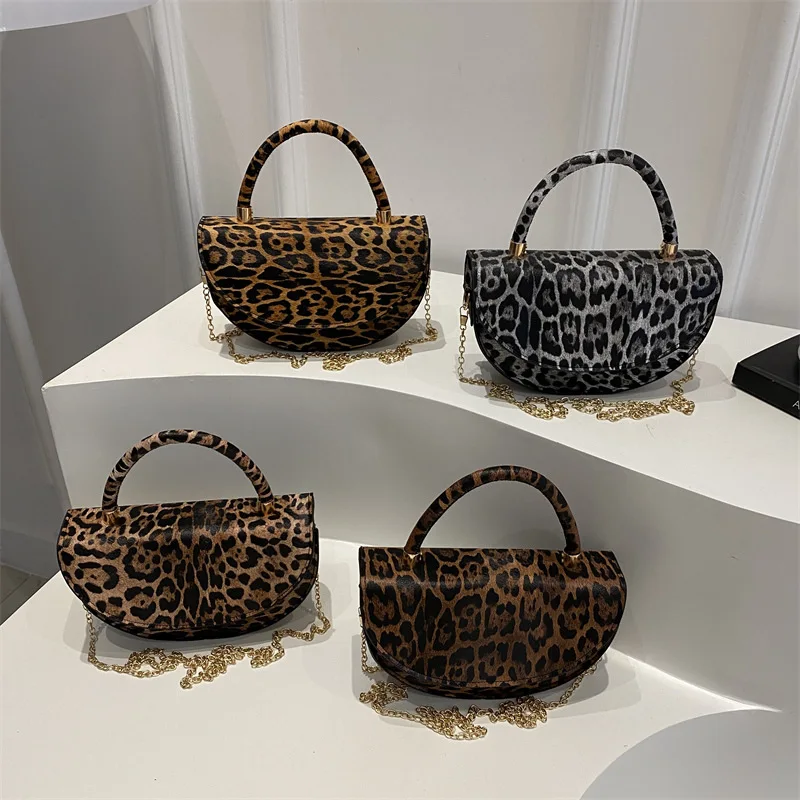 

2025 autumn new fashionable and trendy saddle bag casual and niche design for women's shoulder cross-body bag