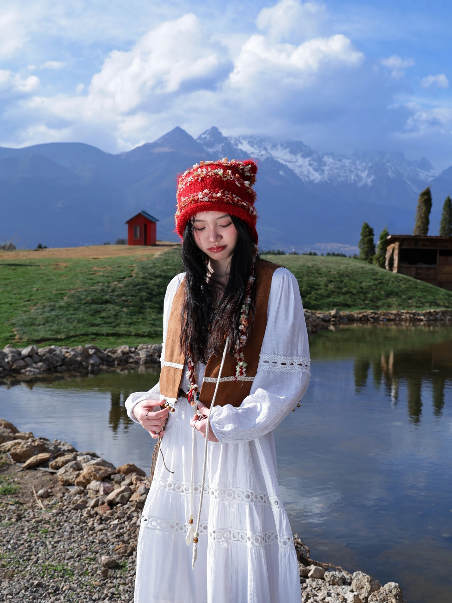 

Sweet Eighteen Bohemian Vintage Style Sleeveless Loose Fit Vest Top for Holiday Outfits Women's Fashion Outerwear Cardigan