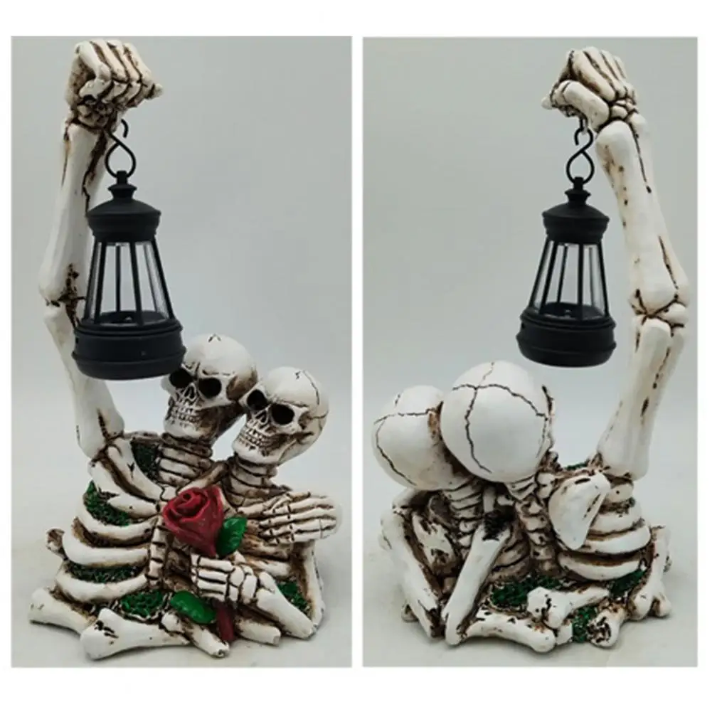 

Charming Halloween Centerpiece Halloween Skeleton Couple Garden Ornaments Solar Powered Led Lantern for Graveyard for Outdoor