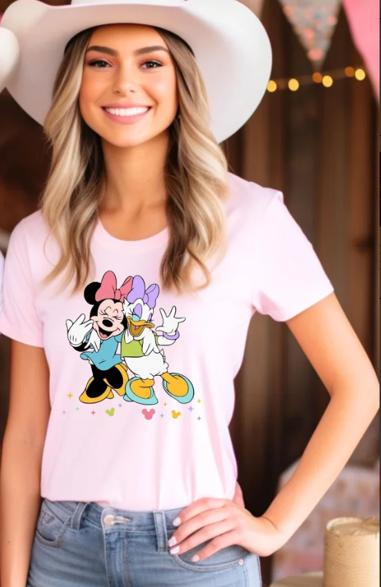 

2025 Minnie and Daisy's Friend Shirt Girl Travel Shirt Theme Park T-shirt Mouse Shirt Travel Family Mouse Shirt Duck T-shirt