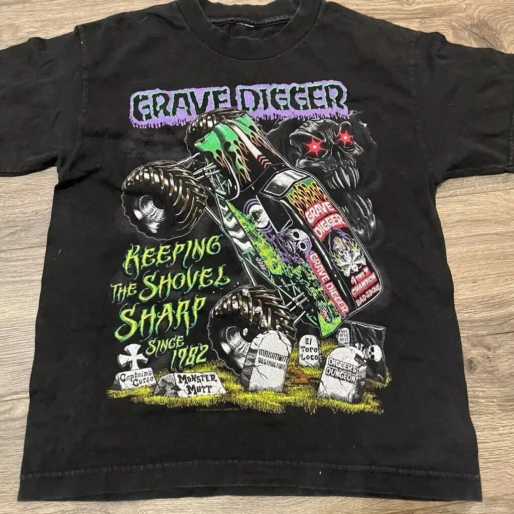 2010 Grave Digger Monster Truck Unisex T-shirt Black Short Sleeve Reprint