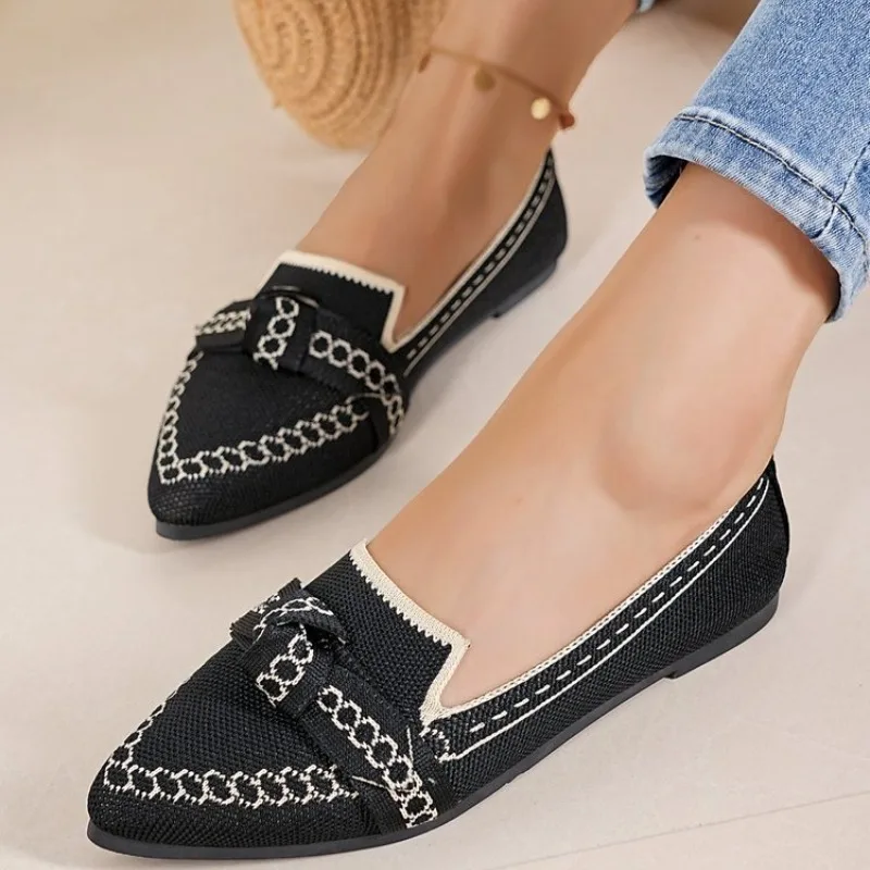 

2026 New Imported Women's Casual Shoes Plus Size Pointed Toe Knitted Flat Bottom Breathable Shoes
