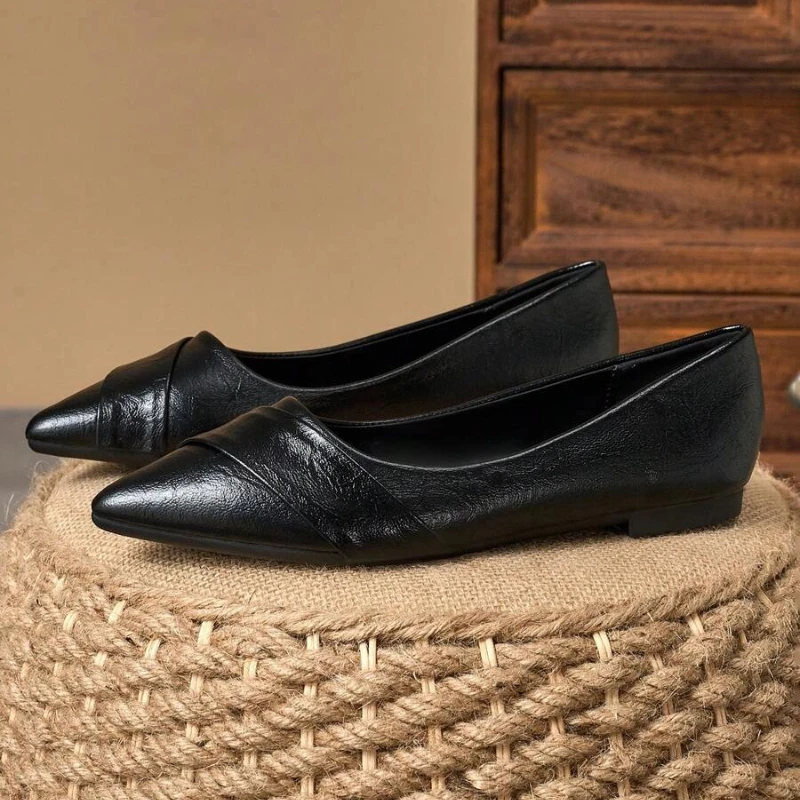 

Female Black Flats Women Flat Slip-On Pointed Toe Loafers Casual Work Office Commute Shoes for All Season Soft Leather 44 45 46